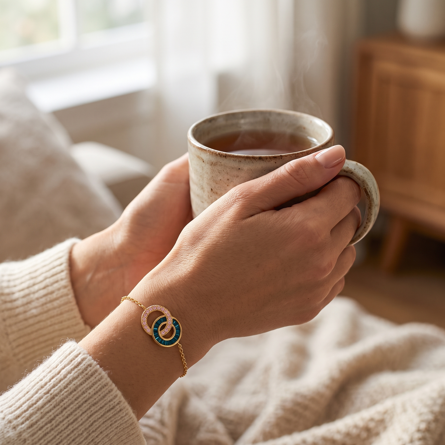 Two Circles, One Bond — Mother & Daughter Bracelet